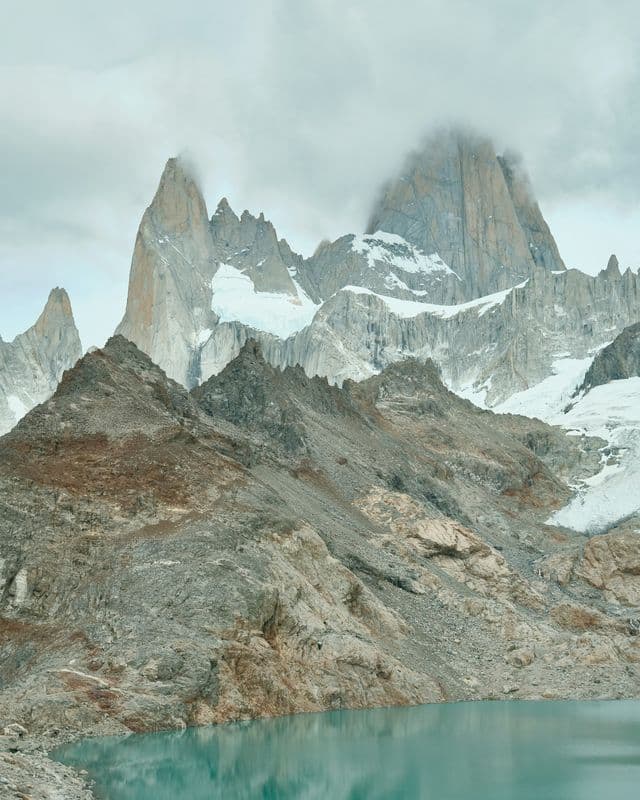 Fitz Roy's granite spires above the turquoise Laguna de los Tres